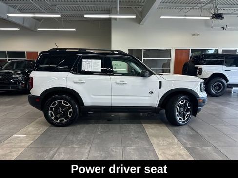 Used 2022 Ford Bronco Sport Outer Banks w/ Tech Package AWD/4WD image 11