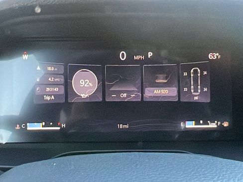 New 2025 Jeep Grand Cherokee Altitude image 27