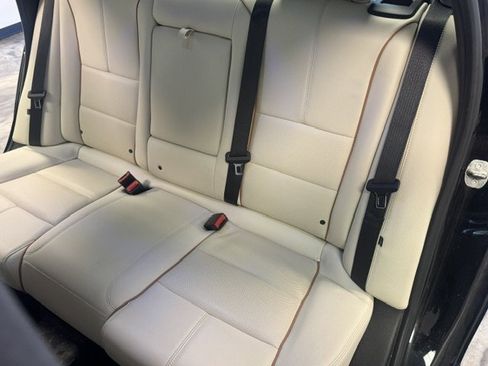Used 2017 Chevrolet Impala Premier w/ Enhanced Convenience Package FWD image 14