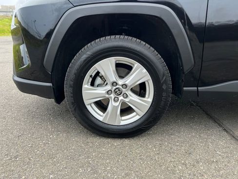 Used 2021 Toyota RAV4 XLE w/ Convenience Package image 29