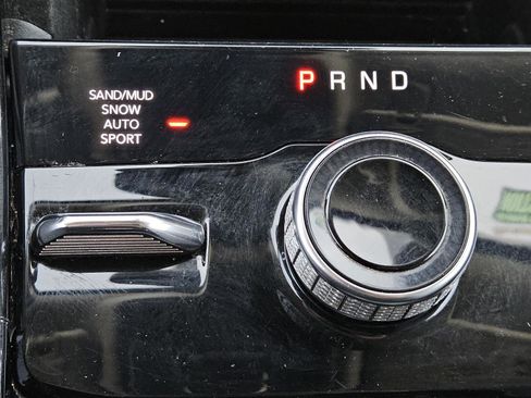 Used 2022 Jeep Grand Cherokee Limited image 15