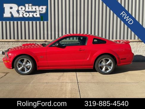 Used 2007 Ford Mustang GT Premium image 2