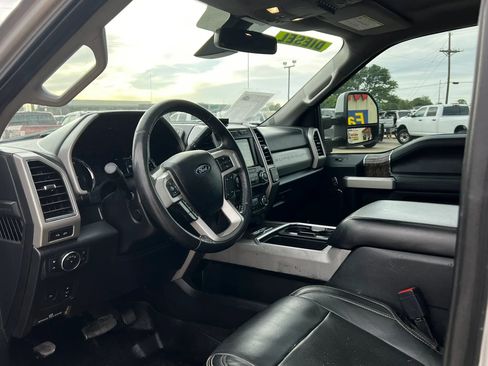 Used 2019 Ford F350 Lariat w/ Lariat Ultimate Package AWD/4WD image 17