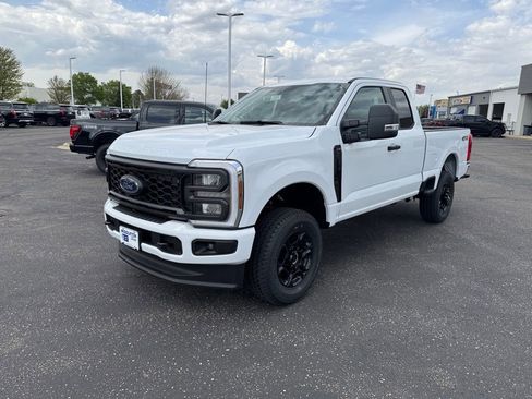 New 2026 Ford F250 XL AWD/4WD image 7