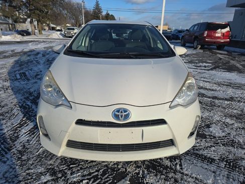Used 2014 Toyota Prius C Four image 2
