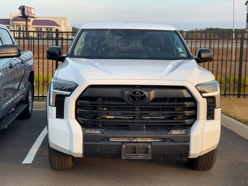 Used 2023 Toyota Tundra SR5 w/ SR5 Convenience Package image 2