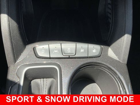 Used 2025 Chevrolet TrailBlazer LT FWD image 5