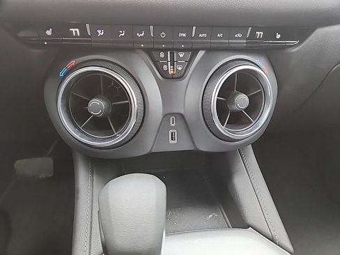 Certified 2021 Chevrolet Blazer LT AWD/4WD image 26