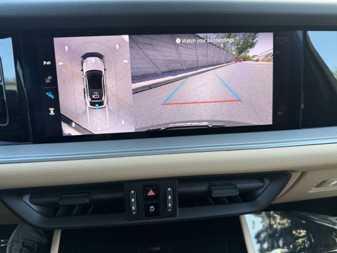 Certified 2026 Porsche Cayenne Coupe image 28