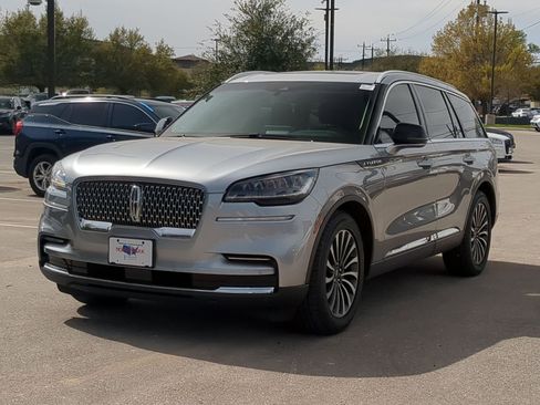 Used 2023 Lincoln Aviator Reserve RWD image 7