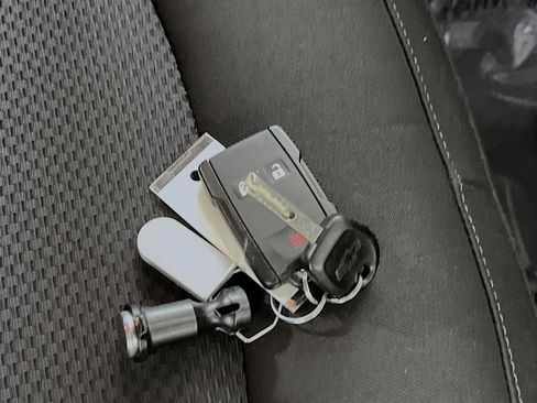 Used 2021 Chevrolet Colorado LT w/ Safety Package image 36