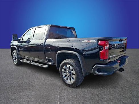 Used 2025 Chevrolet Silverado 2500 Custom image 6