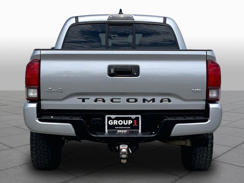 Used 2023 Toyota Tacoma SR AWD/4WD image 5