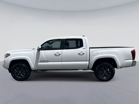 Used 2023 Toyota Tacoma SR5 RWD image 7