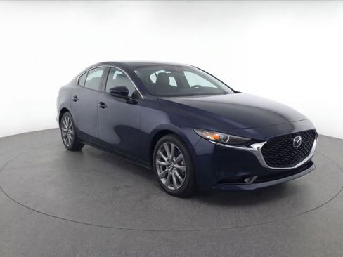 Used 2024 MAZDA MAZDA3 s FWD image 3