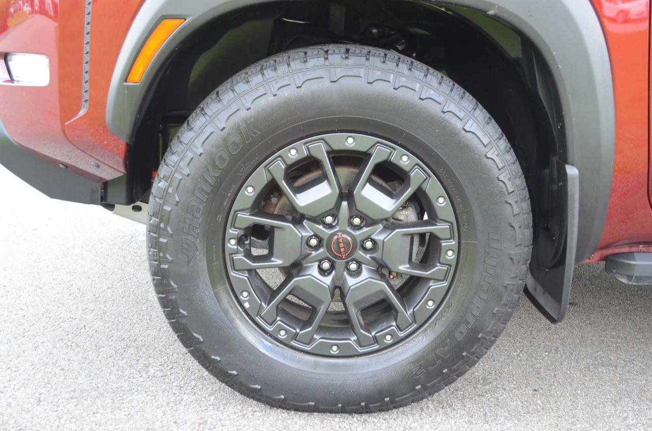 Used 2023 Nissan Frontier PRO-4X w/ Pro-4X Premium Package AWD/4WD image 9
