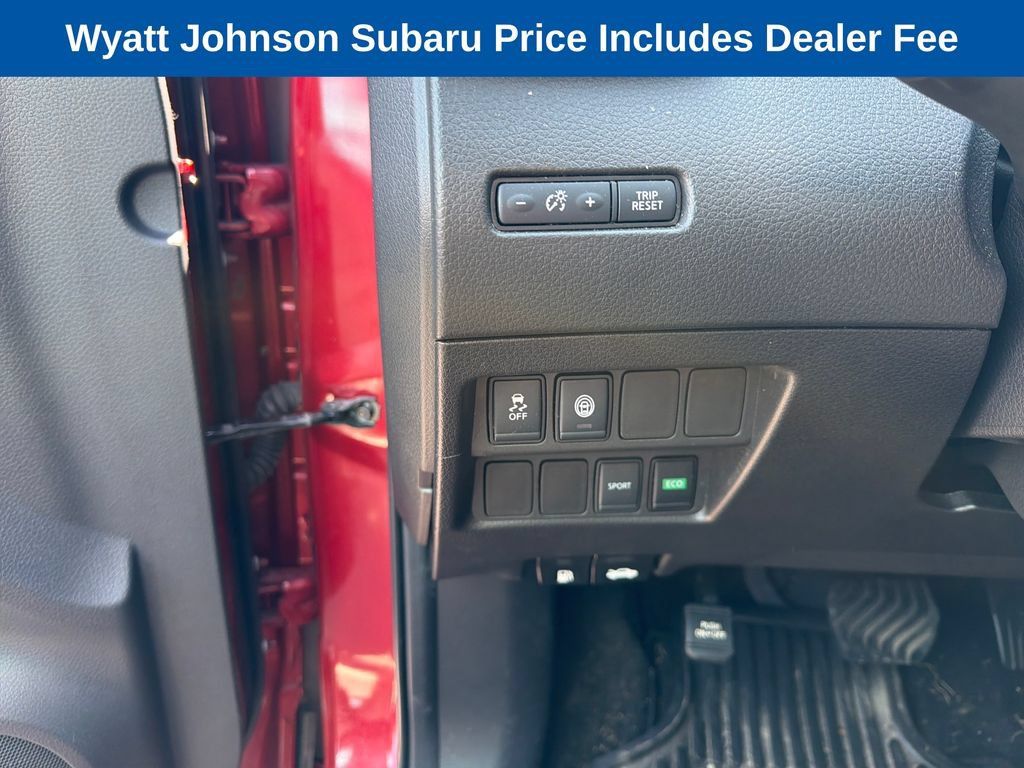 Used 2020 Nissan Rogue Sport SV FWD image 22