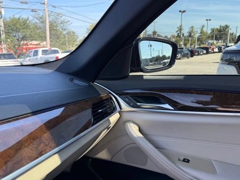 Used 2019 BMW 530i RWD image 22