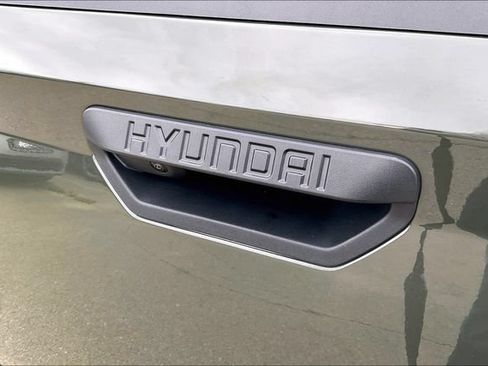 Certified 2026 Hyundai Santa Cruz SEL FWD image 16