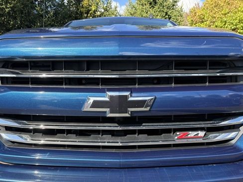 Used 2017 Chevrolet Silverado 1500 LTZ Z71 w/ LTZ Plus Package image 10