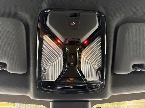 Used 2022 BMW X5 xDrive40i w/ M Sport Package AWD/4WD image 28