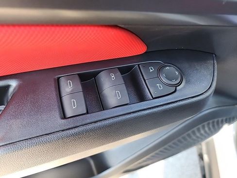 New 2025 Chevrolet Equinox EV RS image 12