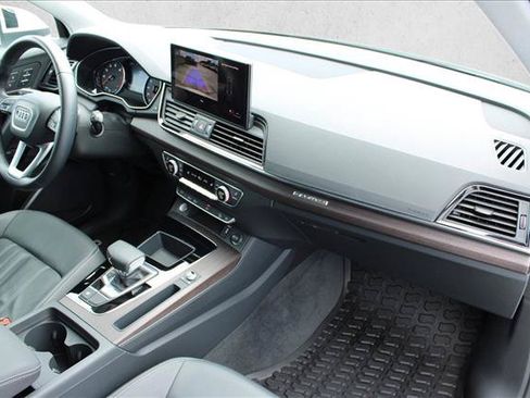Used 2023 Audi Q5 2.0T Premium w/ Convenience Package AWD/4WD image 27