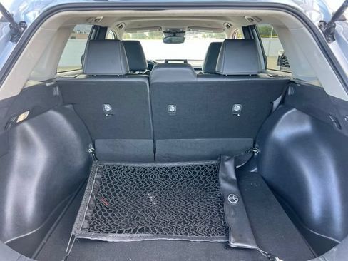 Used 2025 Toyota Corolla Cross XLE FWD image 36