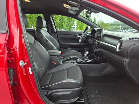 Certified 2024 Kia Forte GT-Line FWD image 11