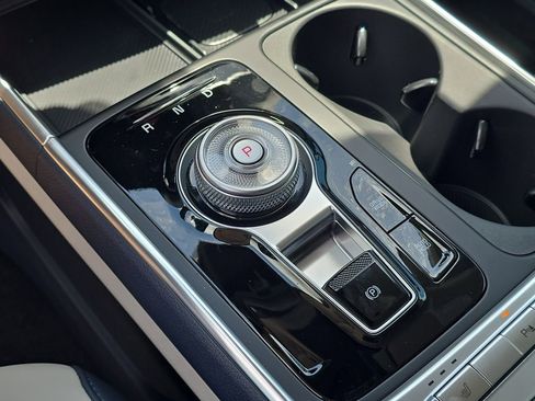 New 2026 Kia Carnival EX FWD image 27