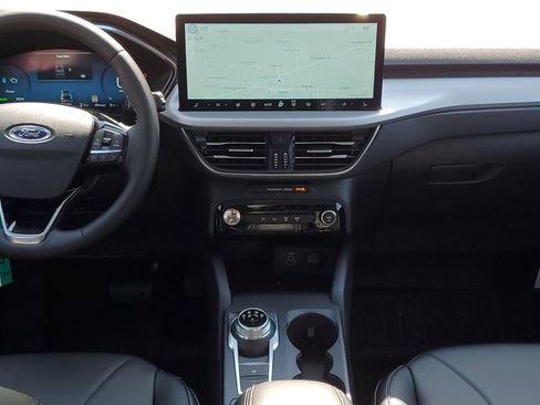 New 2025 Ford Escape SE w/ PHEV Premium Package image 28