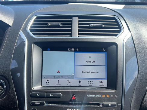 Used 2017 Ford Explorer Limited image 21