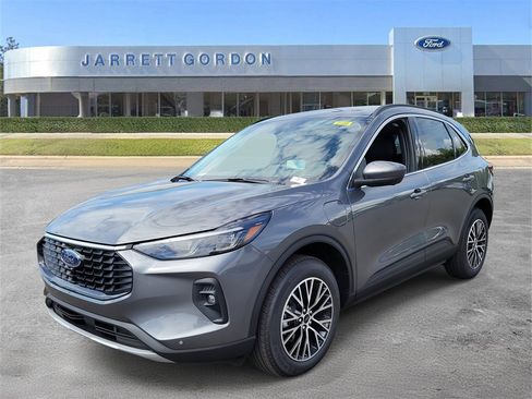 New 2025 Ford Escape SE w/ PHEV Premium Package image 2