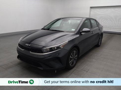 Used 2024 Kia Forte LXS w/ LXS Technology Package FWD image 1