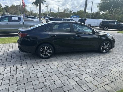 Used 2024 Kia Forte LXS FWD image 32