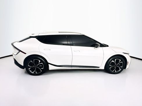 Used 2024 Kia EV6 GT-Line RWD image 10