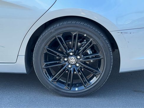 Used 2022 Toyota Avalon XSE FWD image 14