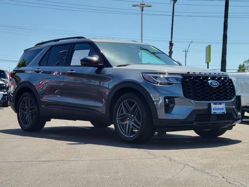 Used 2026 Ford Explorer ST-Line w/ ST-Line Street Pack RWD image 31