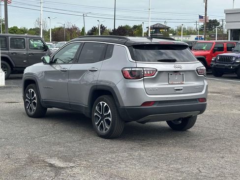 Used 2024 Jeep Compass Limited AWD/4WD image 6
