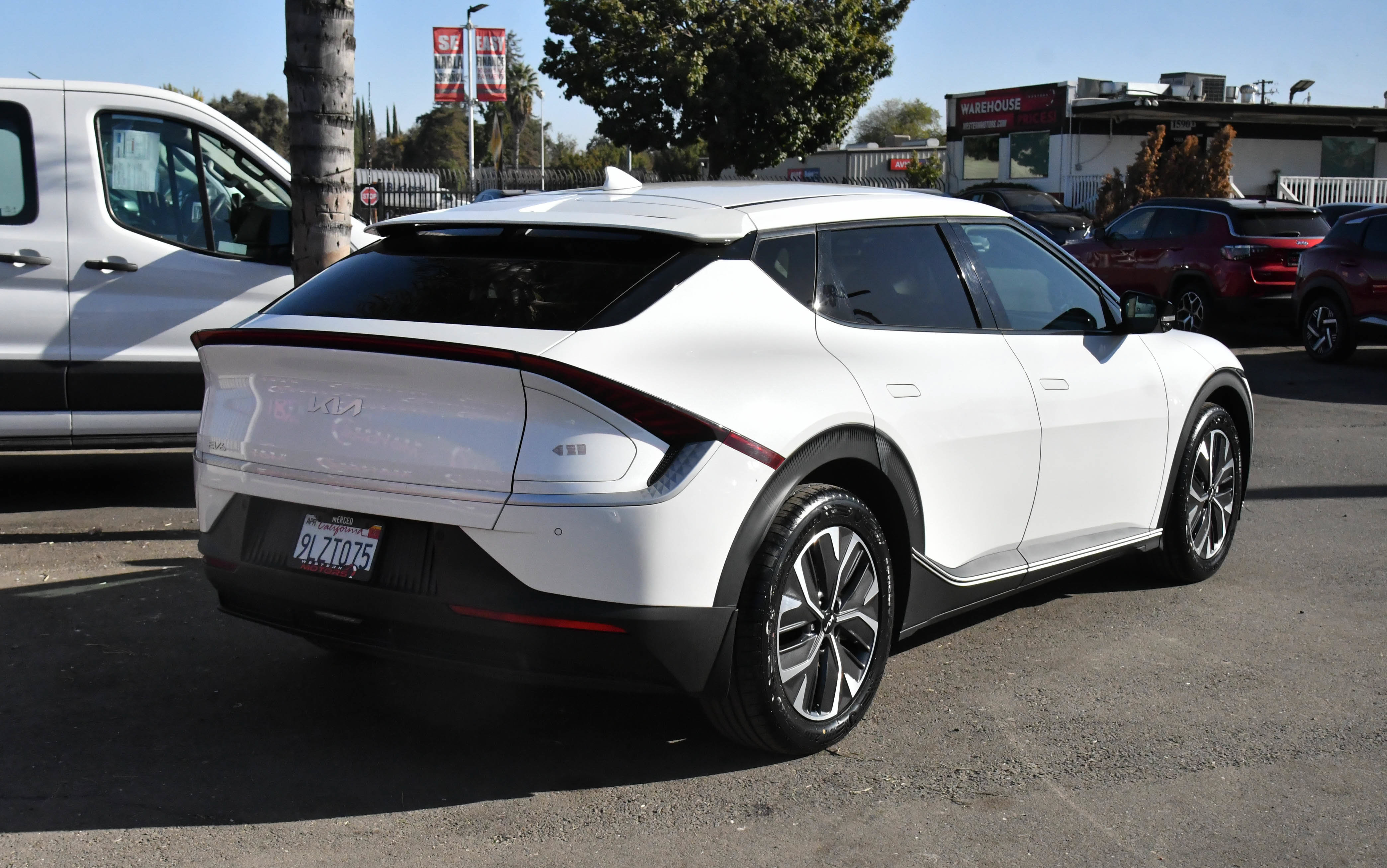 Used 2024 Kia EV6 Light RWD image 8