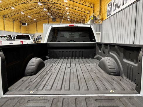 Used 2022 Ford F250 XL w/ Power Equipment Group image 22