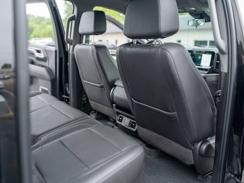 Used 2024 Chevrolet Silverado 1500 LT AWD/4WD image 17