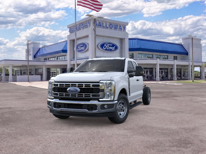 New 2025 Ford F350 XL w/ XL Chrome Package RWD image 2