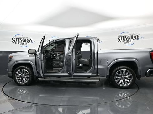 Used 2025 GMC Sierra 1500 Denali w/ Denali Reserve Package AWD/4WD image 37