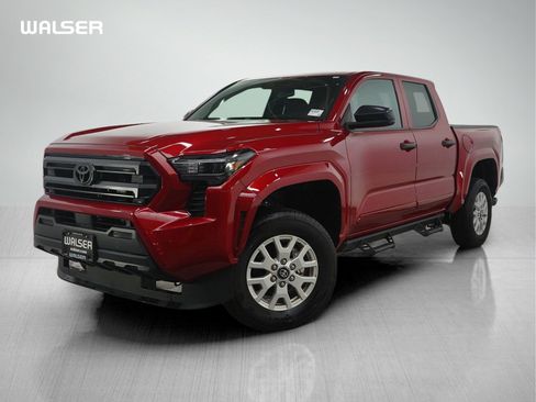 Used 2025 Toyota Tacoma SR image 1