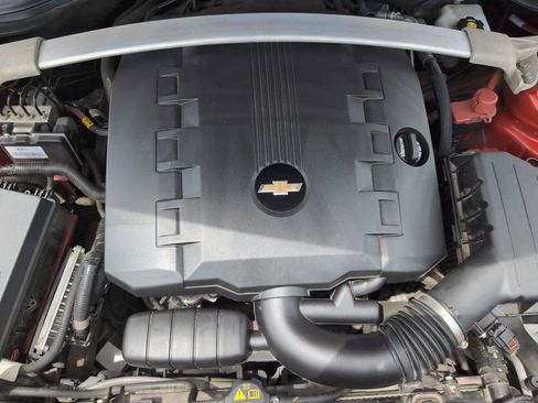 Used 2015 Chevrolet Camaro LT RWD image 29