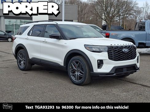 New 2026 Ford Explorer ST-Line w/ ST-Line Street Pack image 1