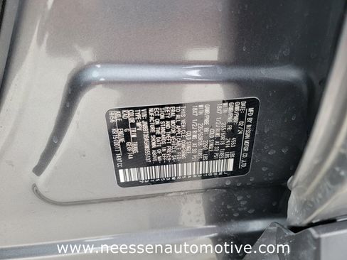 Used 2024 Nissan Rogue SV w/ SV Premium Package image 36