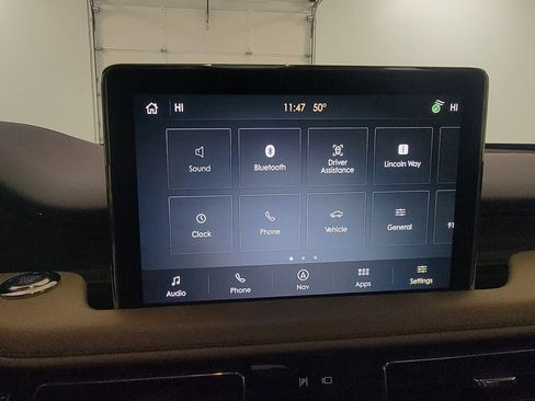 Used 2023 Lincoln Aviator Reserve w/ Equipment Group 201A image 19