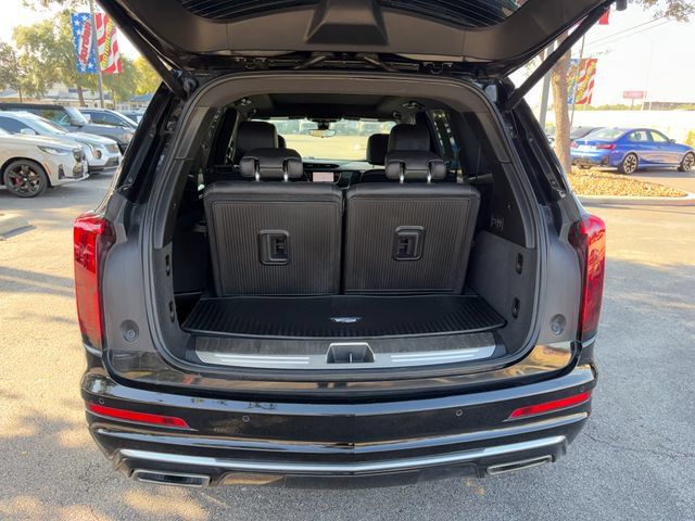 Used 2022 Cadillac XT6 Premium Luxury w/ Technology Package FWD image 29